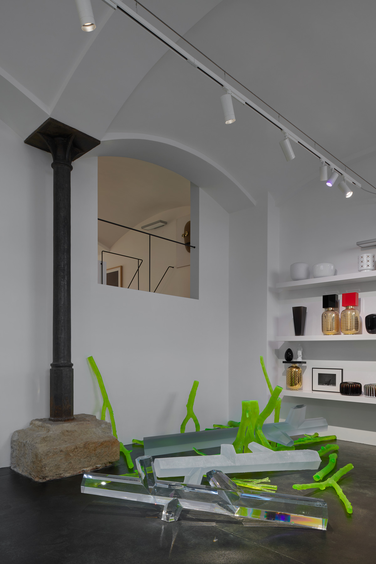 Nový ateliér pro Ronyho Plesla, architekt Pleskot osvětlení Etna iGuzzini